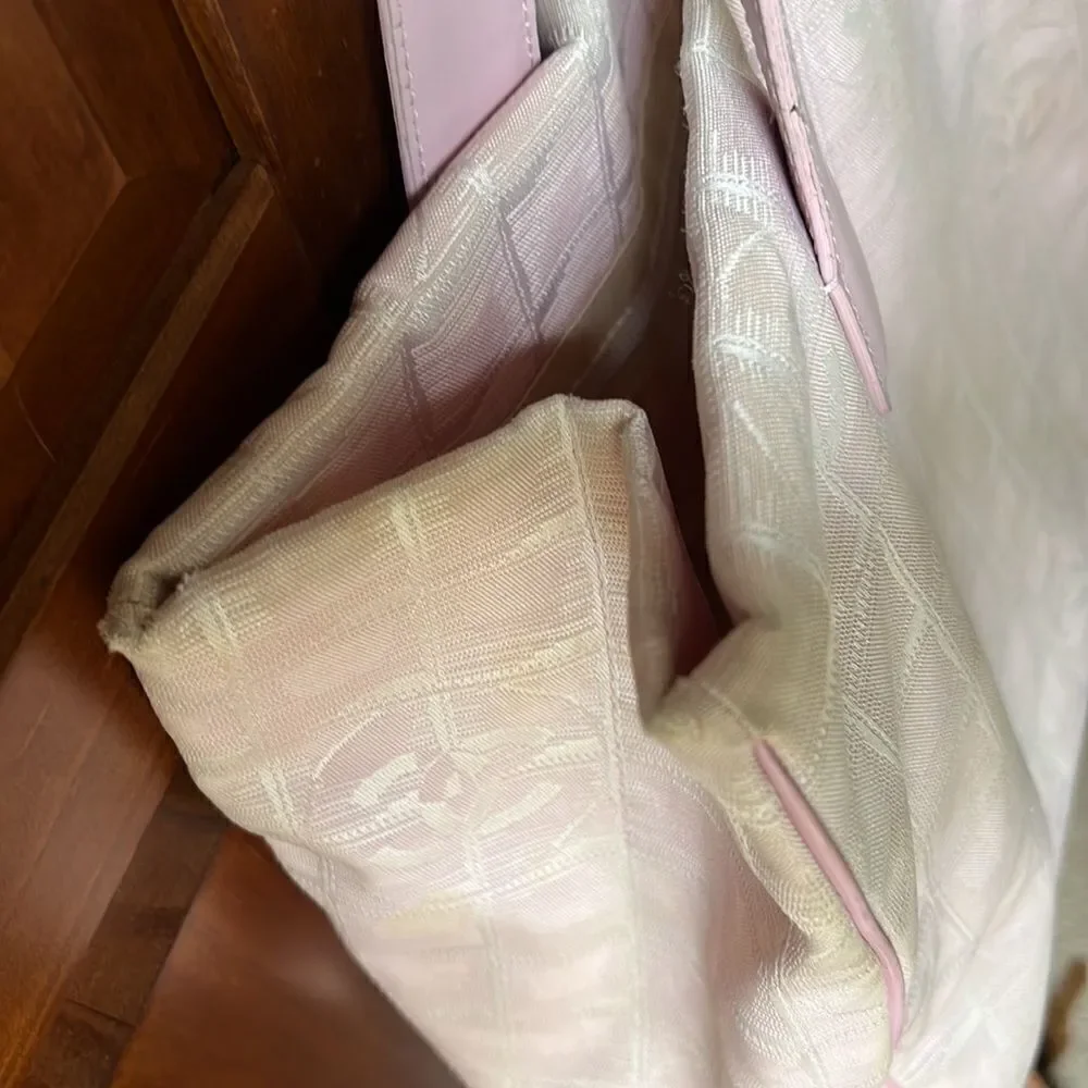 AUTH CHANEL PINK CLOTH TOTE BAG